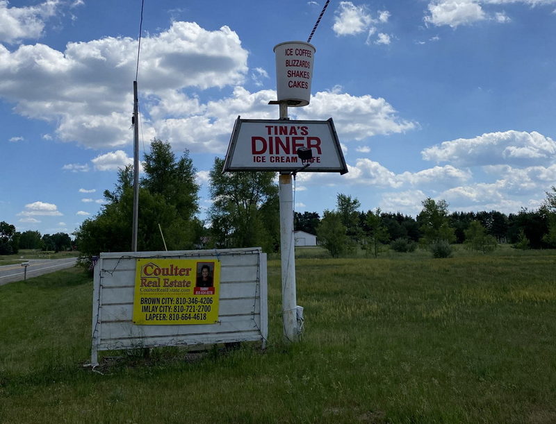 Tina's Diner & Ice Cream Cafe (Dairy Queen, Dairy King)
